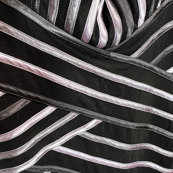 JS Collections Black Silver Lavender Wide Strap Cocktail Dress Size 2 - Picture 8 of 10